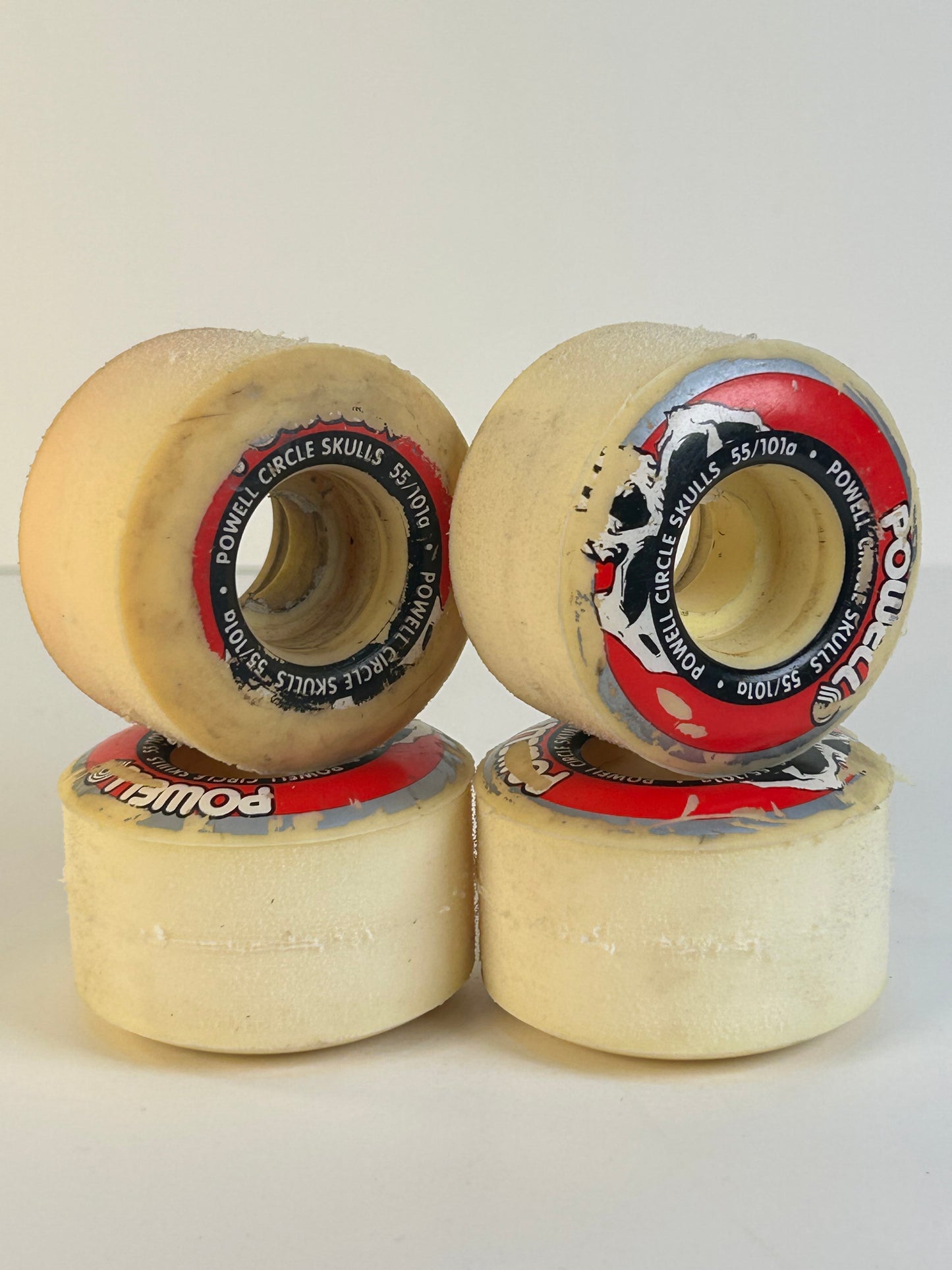 Refurbees Powell 50mm 101A Red Skulls