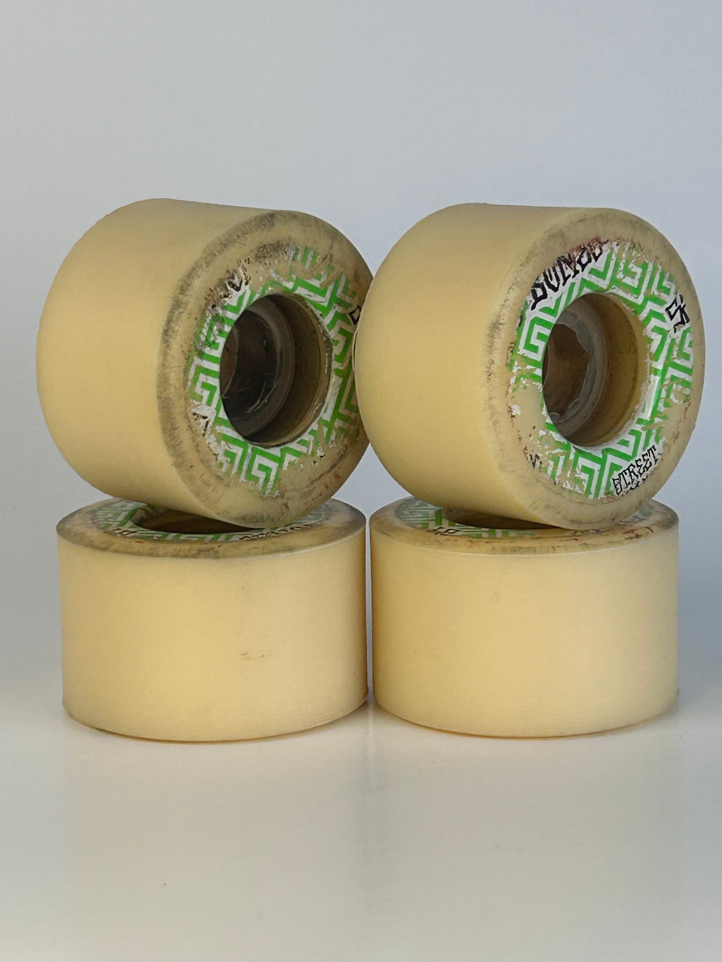 Refurbees Powell 46mm 101A