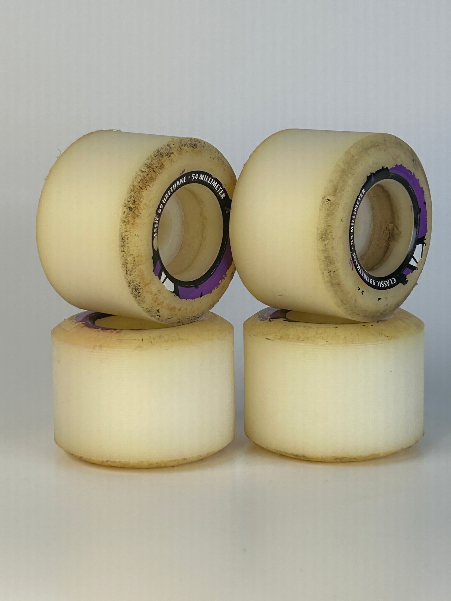 Refurbees Spits 46mm 99A
