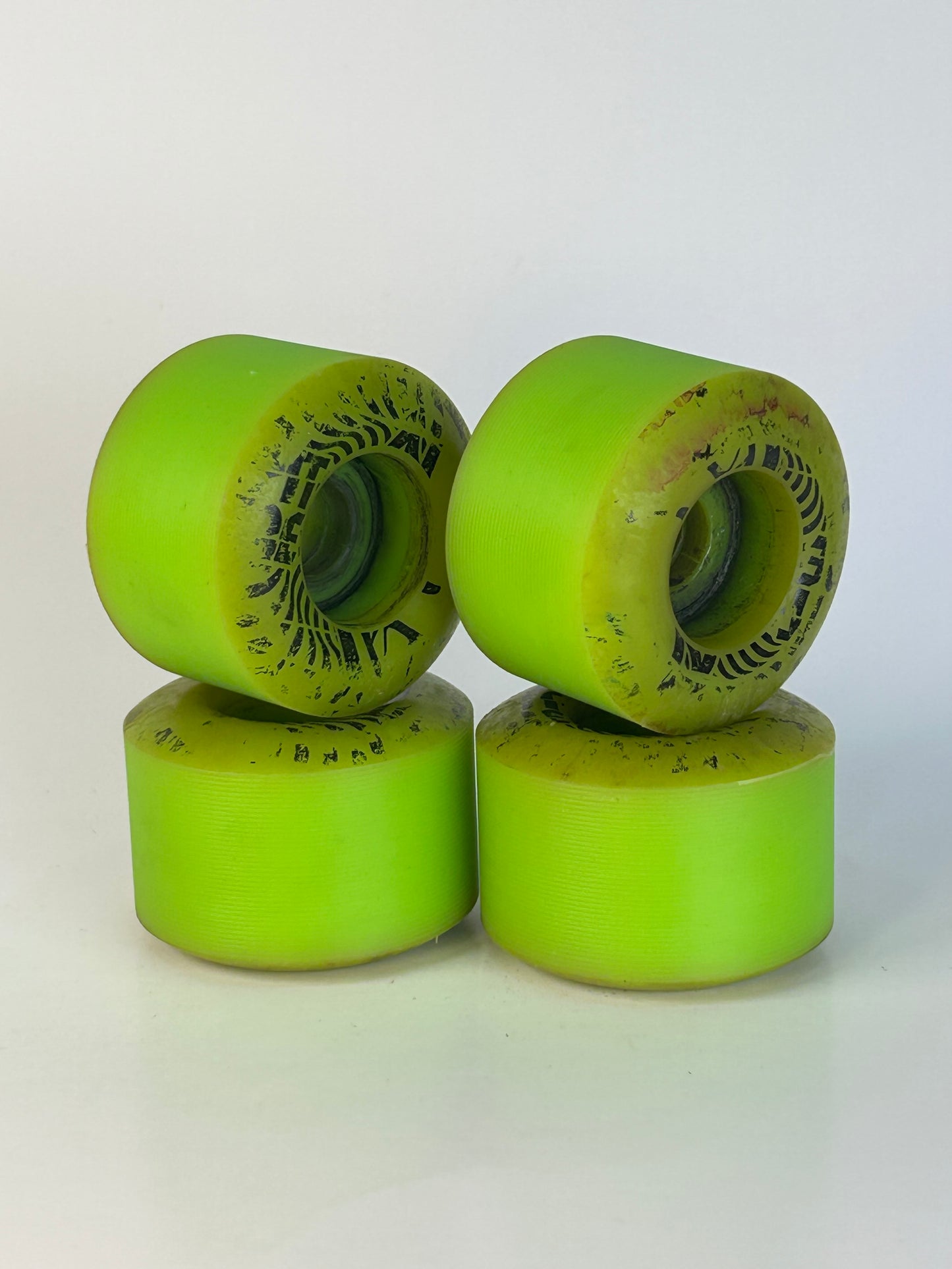 Refurbees Spits 46mm 99A Green