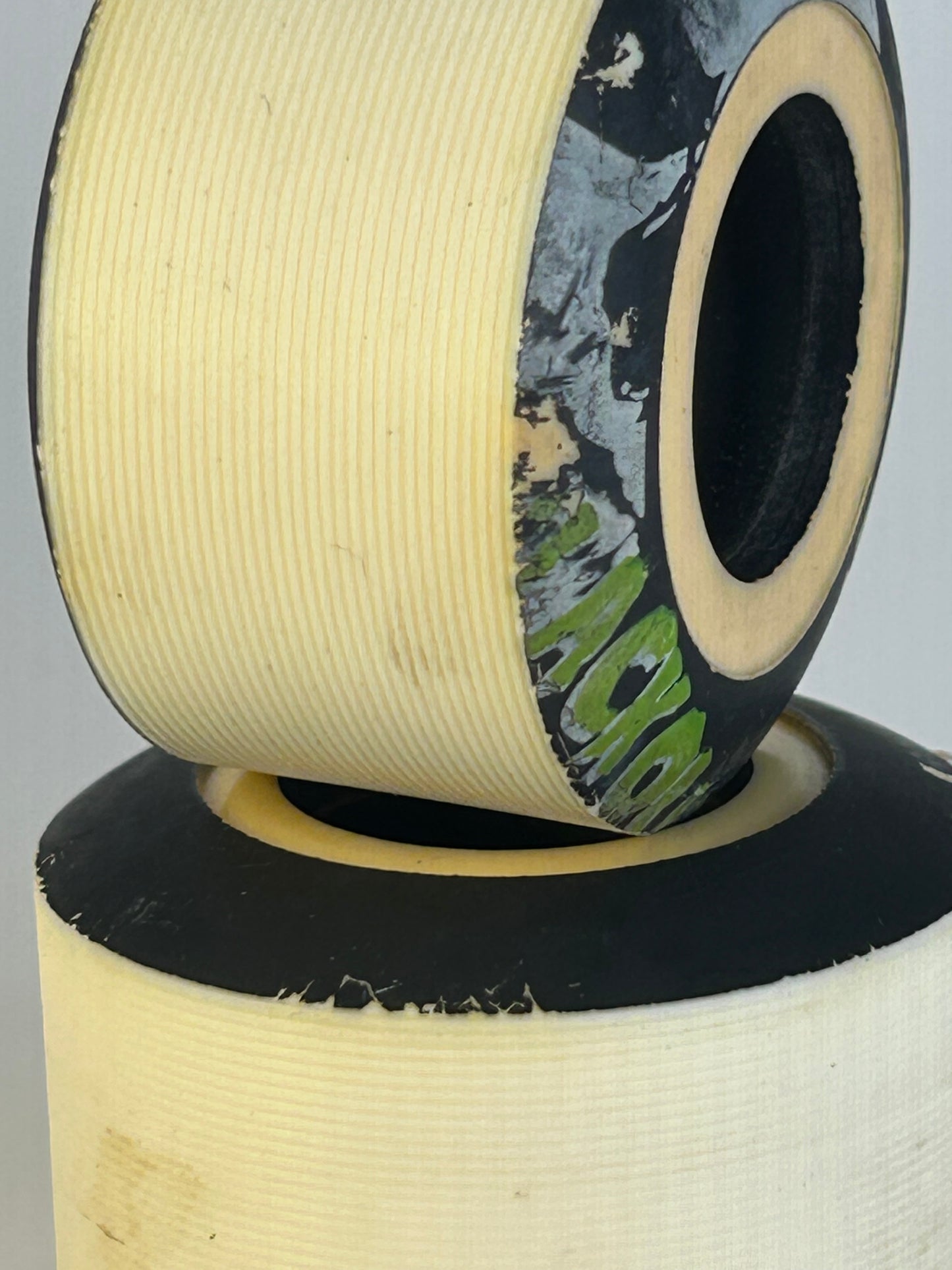 Refurbees Blackout 46mm 99A